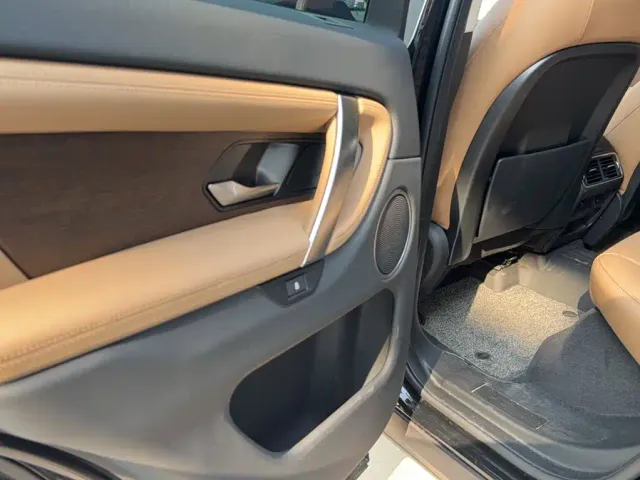 Land Rover Discovery Sport — Фото автомобиля 14