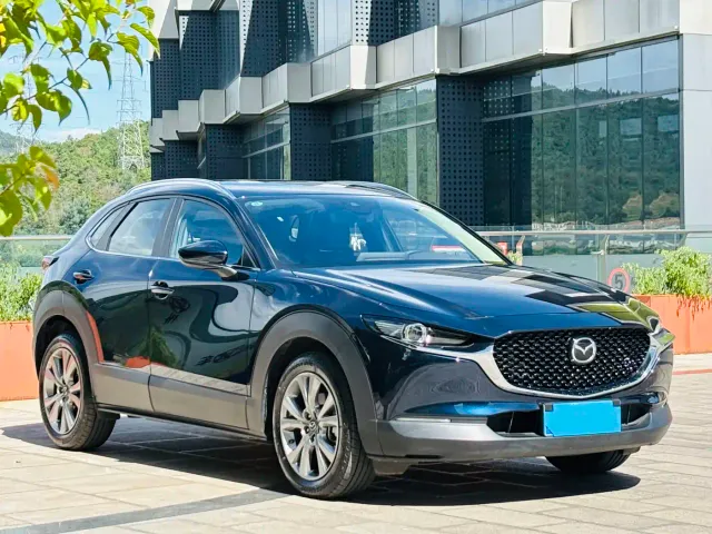 Mazda CX-30 — Фото автомобиля 3