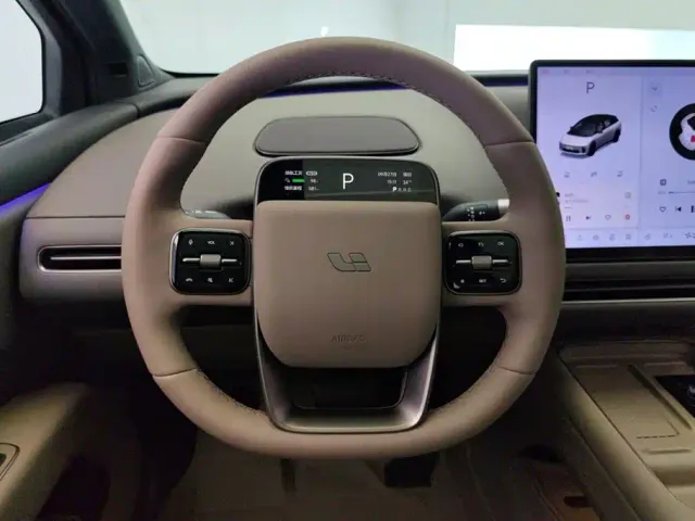 Li Auto i6 — Фото автомобиля 15