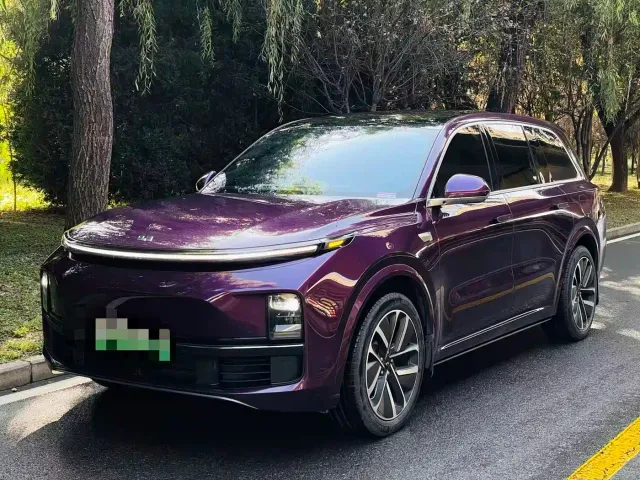 Фотография автомобиля — Li Auto L9