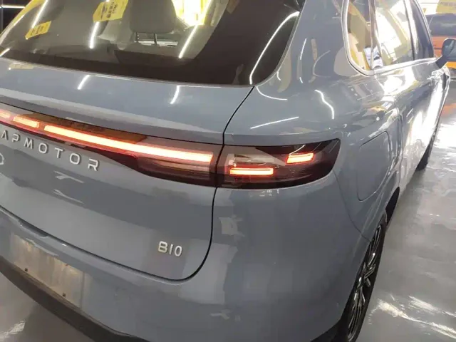 Leapmotor B10 — Фото автомобиля 6