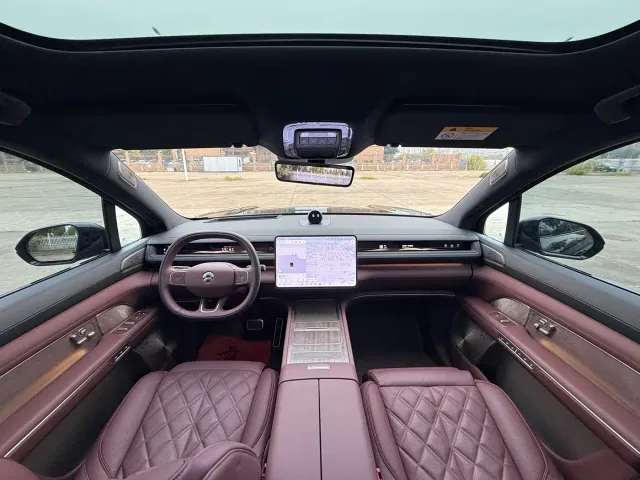 Nio ES8 — Фото автомобиля 8
