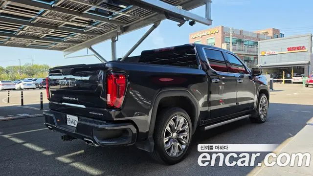 GMC Sierra — Фото автомобиля 2