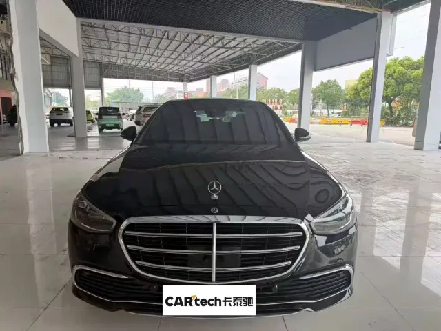 Фотография автомобиля — Mercedes-Benz S-Class