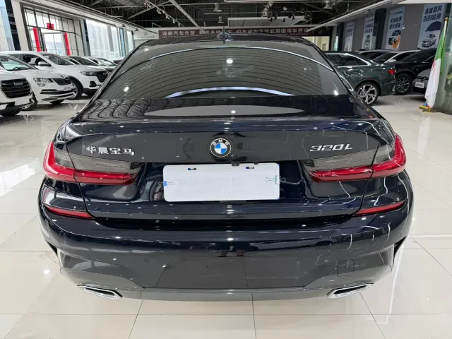 BMW 3 Series — Фото автомобиля 16