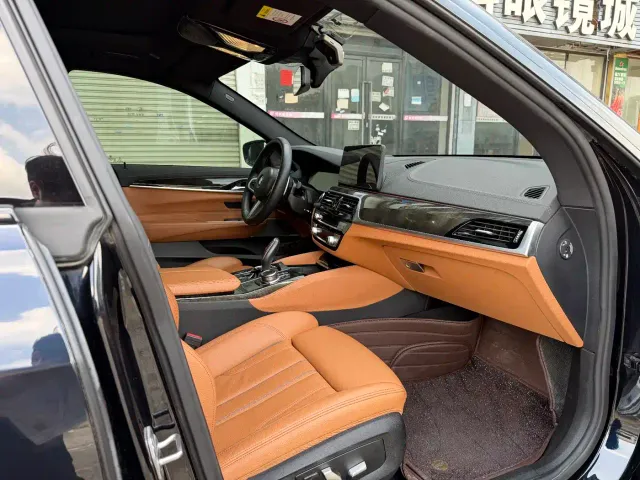 BMW 6 Series Gran Turismo — Фото автомобиля 4