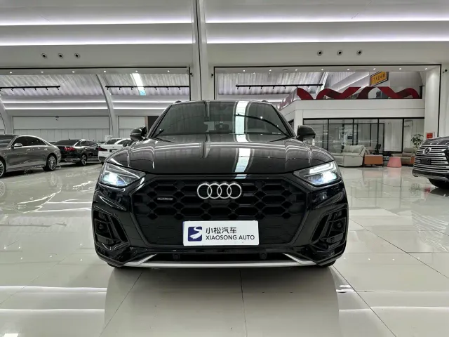 Audi Q5L — Фото автомобиля 2