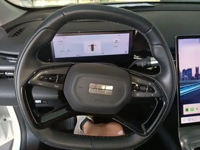 Geely Galaxy L6 — Фото автомобиля 10