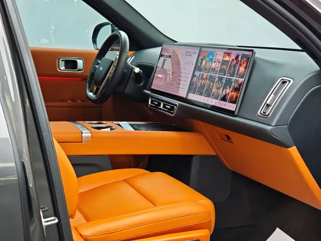 Li Auto L8 — Фото автомобиля 11