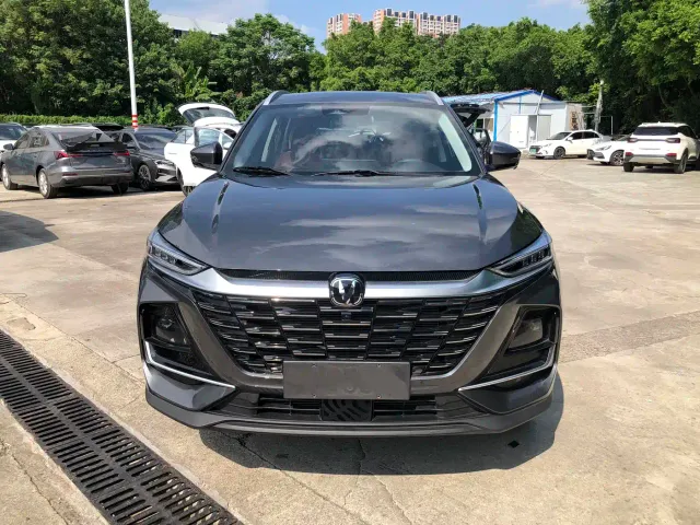 Changan CS75 — Фото автомобиля 5