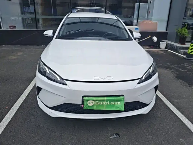 BYD Seal 05 DM-i — Фото автомобиля 2