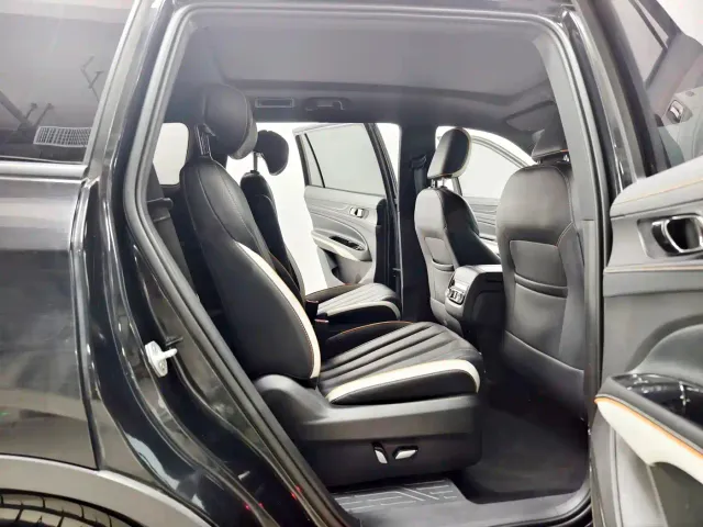 Ford Territory 2023 EcoBoost 225 Obsidian Orange Premium 7-Seater (2/2/3) — Фото автомобиля 16