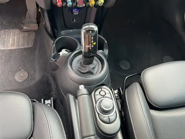 MINI Hatch — Фото автомобиля 5
