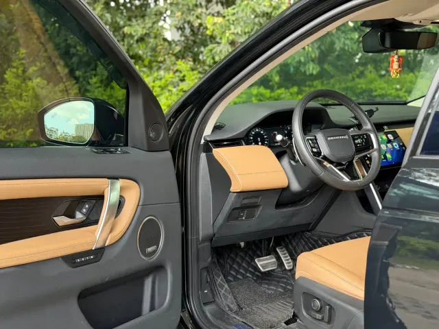 Land Rover Discovery Sport — Фото автомобиля 13