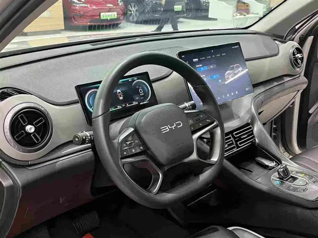BYD Seal 05 DM-i — Фото автомобиля 16