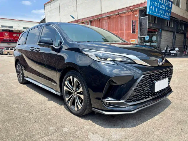 Toyota Granvia — Фото автомобиля 3