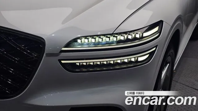 Genesis GV70 — Фото автомобиля 20