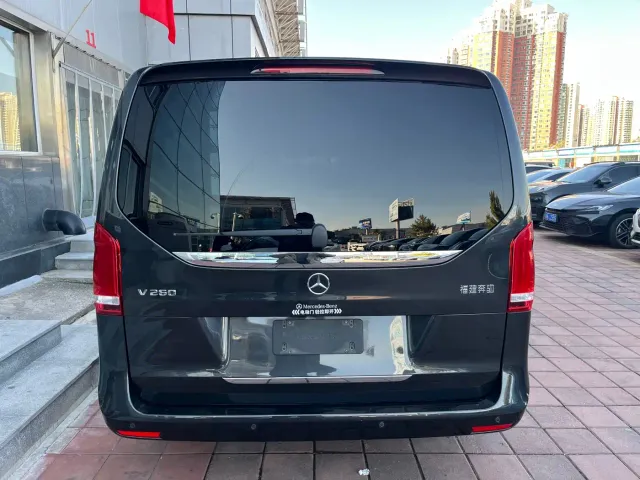 Mercedes-Benz V-Class — Фото автомобиля 5