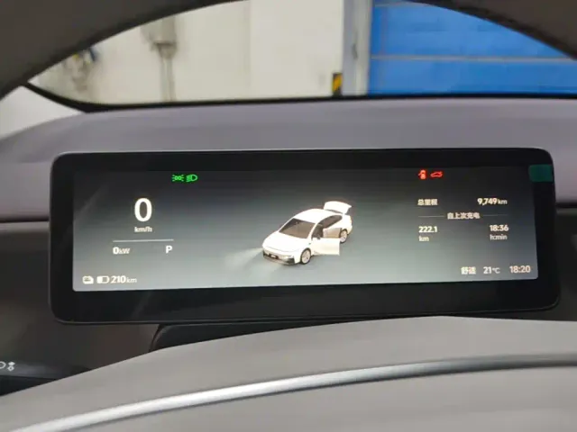 Leapmotor Leapmotor B01 2025 Model 550 Smart Edition — Фото автомобиля 8