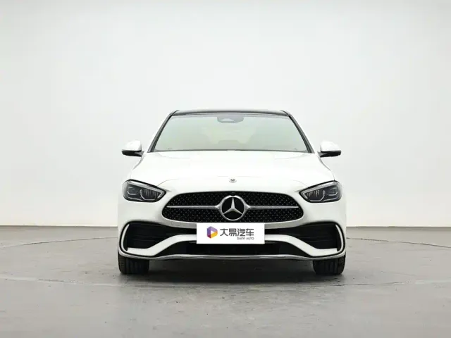 Mercedes-Benz C-Class — Фото автомобиля 2