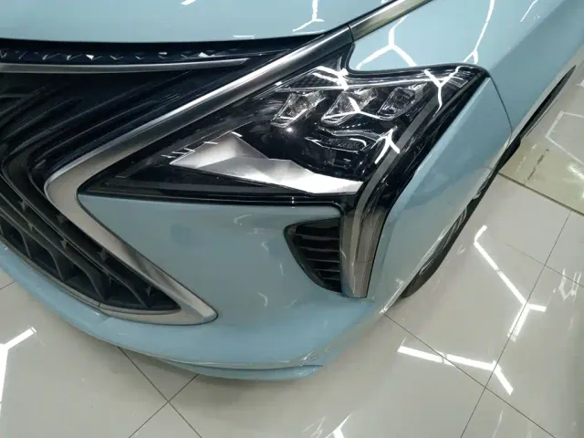 Forthing Yacht — Фото автомобиля 18
