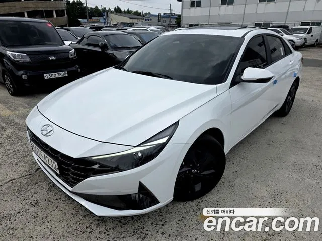Фотография автомобиля — Hyundai Avante CN7