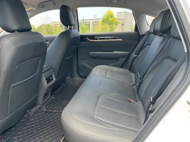 Wuling Starlight — Фото автомобиля 7