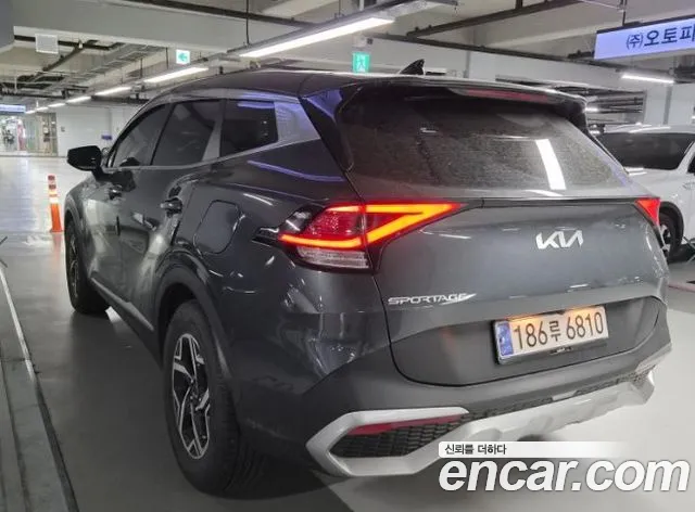 Kia Sportage Sportage 5-е поколение Бензин 1.6 турбо 2WD — Фото автомобиля 3