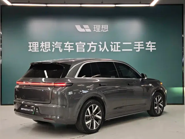 Li Auto L7 — Фото автомобиля 3