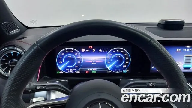 Mercedes-Benz EQB — Фото автомобиля 8