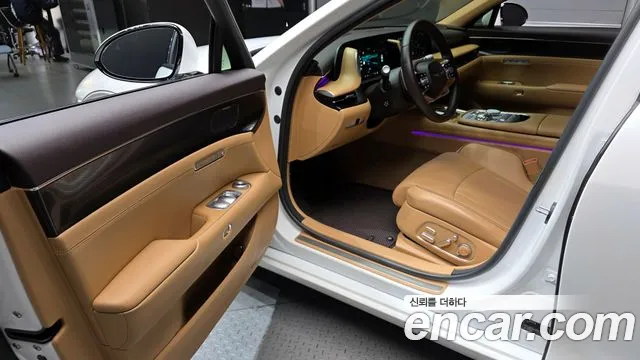 Genesis G90 Бензин 3.5 турбо AWD — Фото автомобиля 11