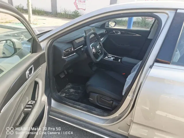 Geely Galaxy Stellar 6 — Фото автомобиля 10