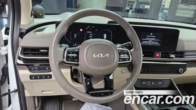 Kia Canival — Фото автомобиля 12