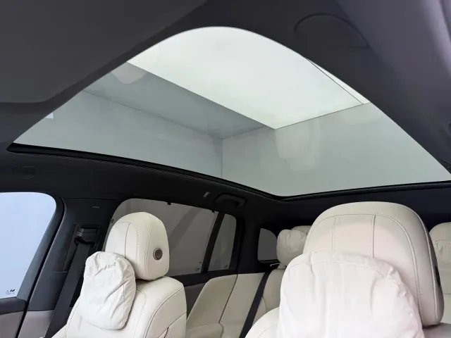 Li Auto Li Auto i6 2025 4WD Base Model — Фото автомобиля 15