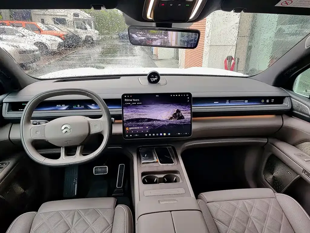 NIO NIO ES8 2025 Model 6-Seat Executive Luxury Edition — Фото автомобиля 10