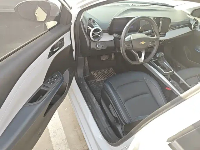 Chevrolet Monza — Фото автомобиля 15