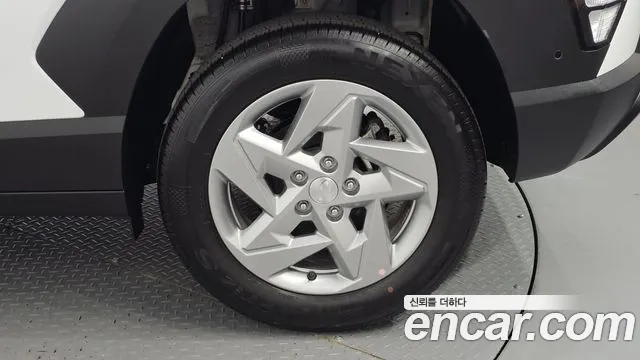 Hyundai Kona SX2 — Фото автомобиля 6