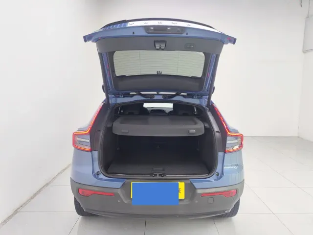 Volvo C40 — Фото автомобиля 14