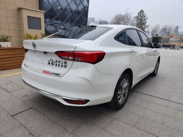 Buick Verano — Фото автомобиля 4