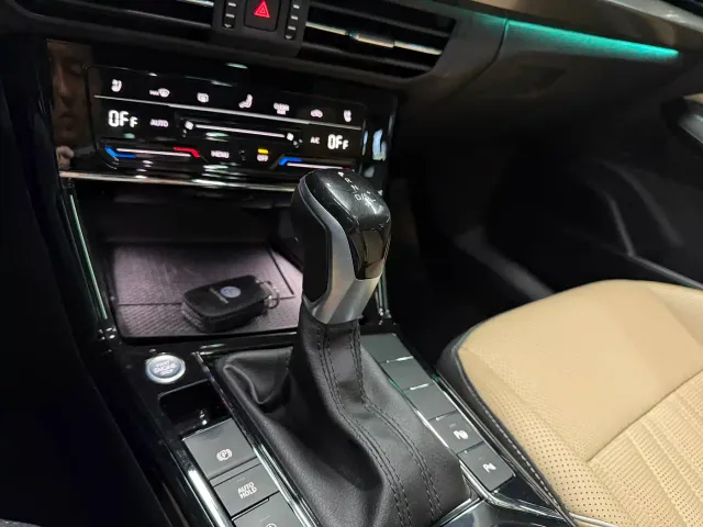 Volkswagen Passat — Фото автомобиля 17