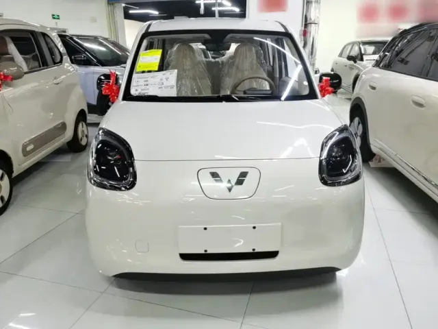 Wuling Hongguang Mini EV — Фото автомобиля 2