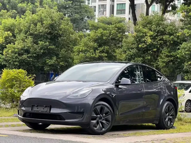 Фотография автомобиля — Tesla Model Y