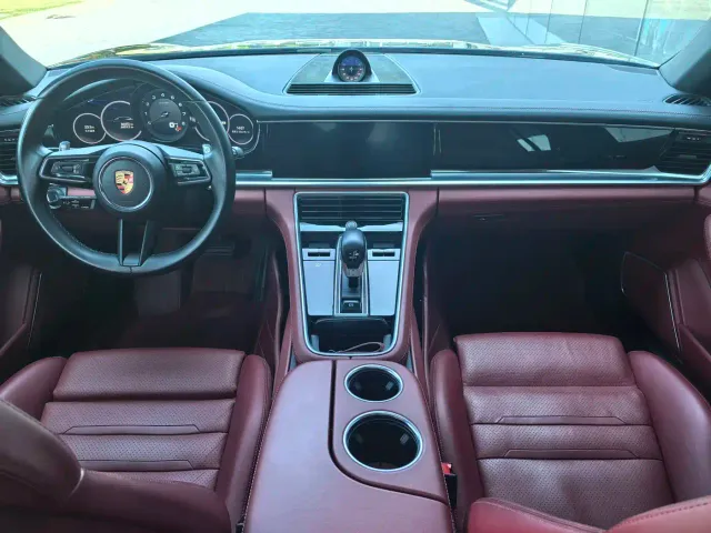 Porsche Panamera — Фото автомобиля 6