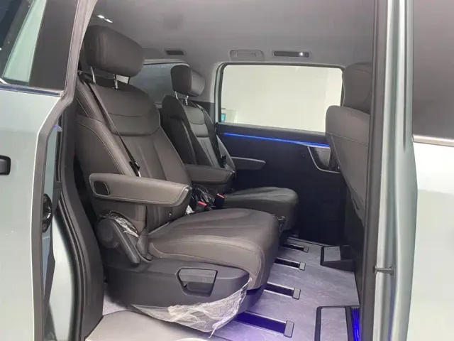 Maxus Dajia 7 — Фото автомобиля 23