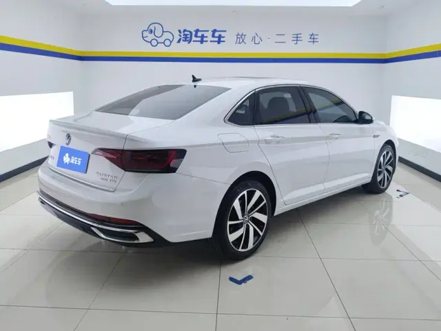 Volkswagen Sagitar — Фото автомобиля 3