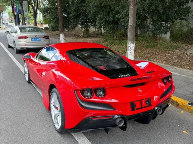 Ferrari F8 — Фото автомобиля 4