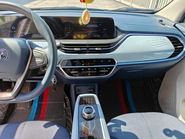 Changan Benben E-Star — Фото автомобиля 10