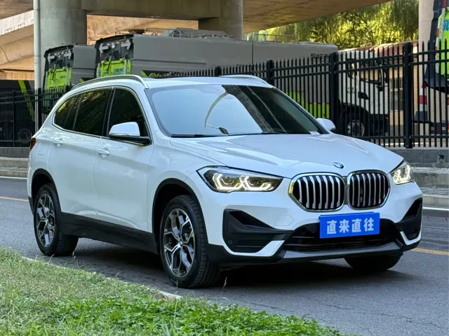 BMW X1 — Фото автомобиля 4