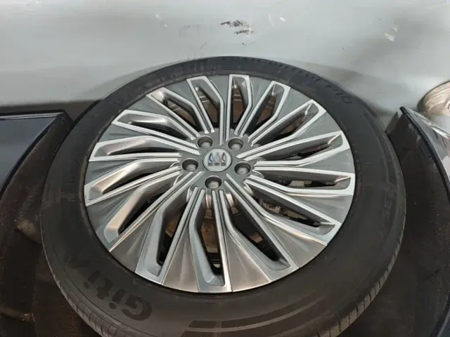 Buick Electra L7 — Фото автомобиля 22