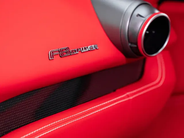 Ferrari F8 — Фото автомобиля 19
